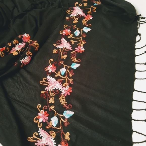 Soft Drapey Embroidered Long Shawl Wrap - Picture 7 of 8